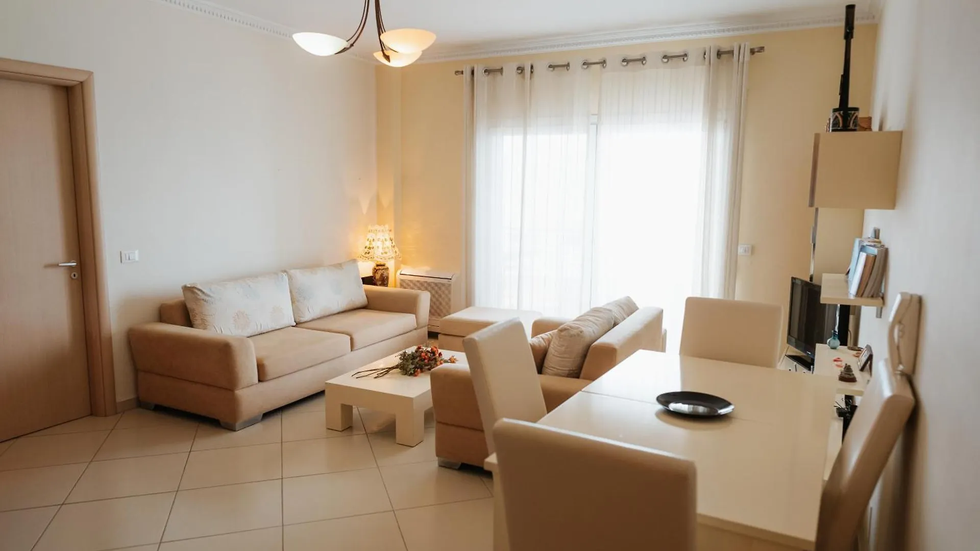 Thea Seaview Apartament Vlorë Appartamento
