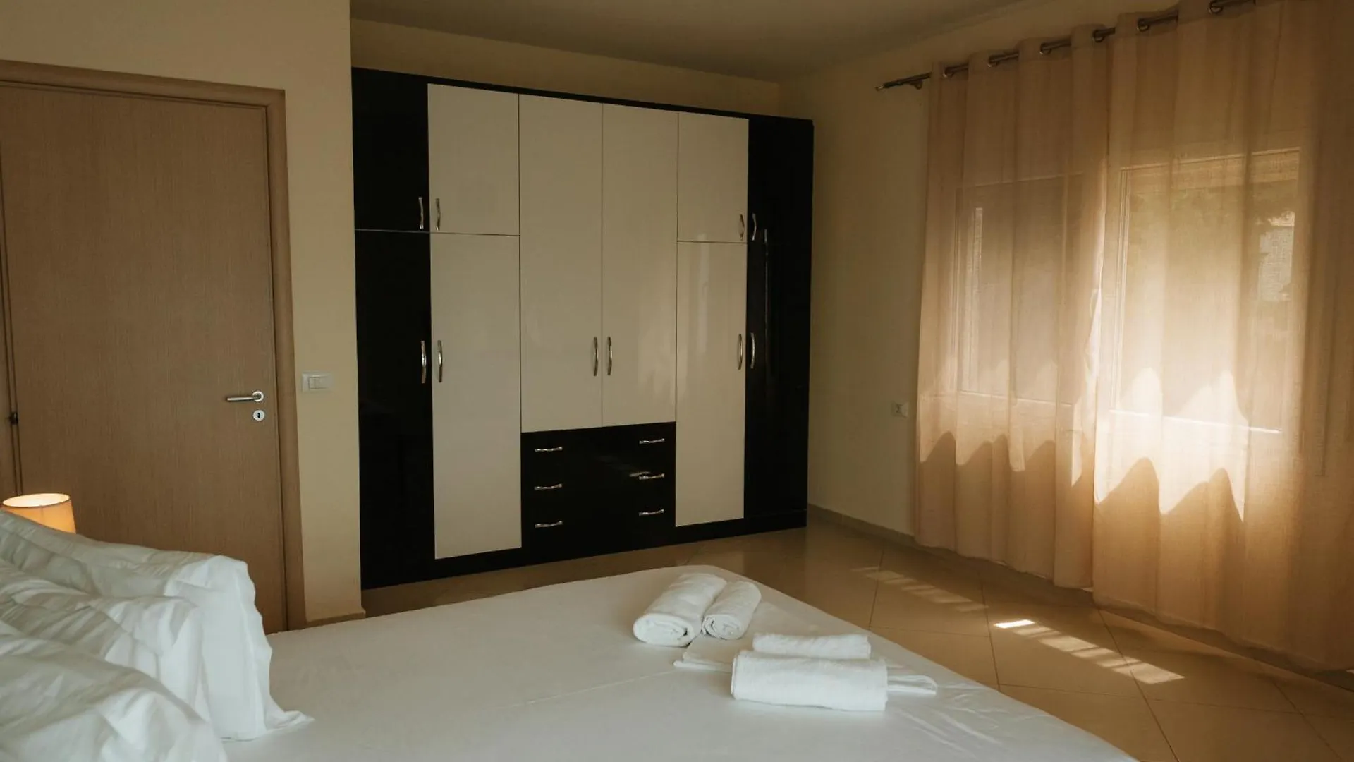 Thea Seaview Apartament Vlorë